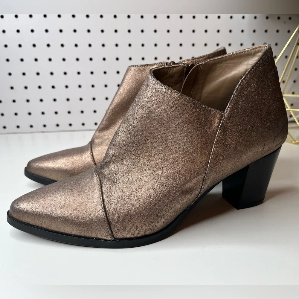 Italeau Marisa Booties EU 39 US 8.5 Gold Leather Waterproof Block Heel Metallic - Picture 9 of 16